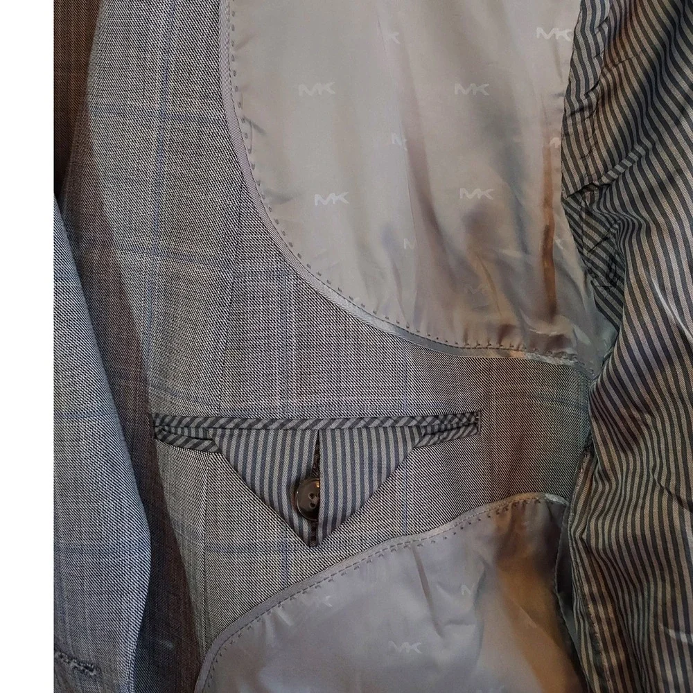 Michael Kors Mens Wool Blend Plaid Suit Jacket Blazer 44L Gray Natural Stretch